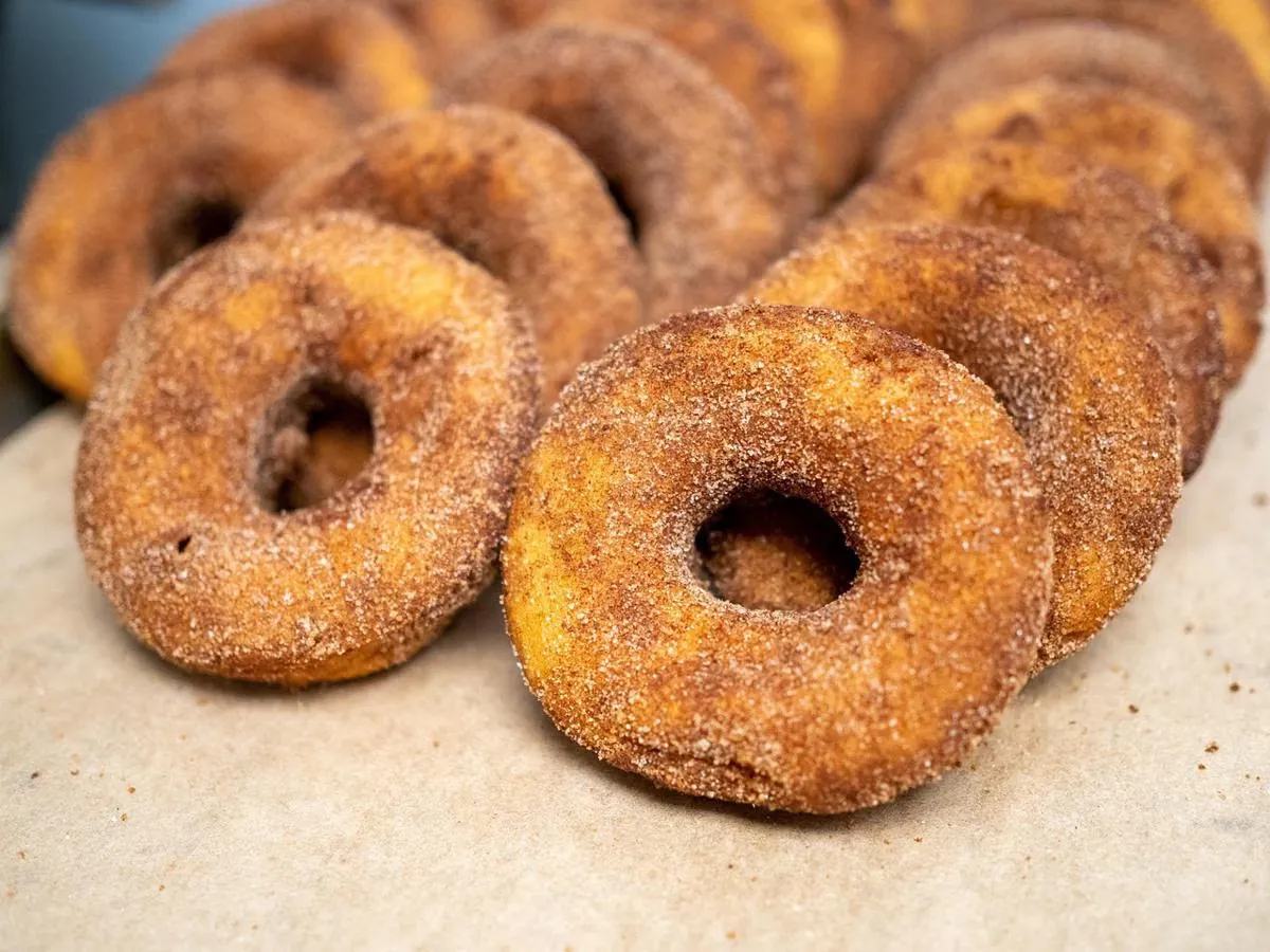 Resep Donat Kentang Thai Tea dan Ubi Goreng Madu yang Renyah