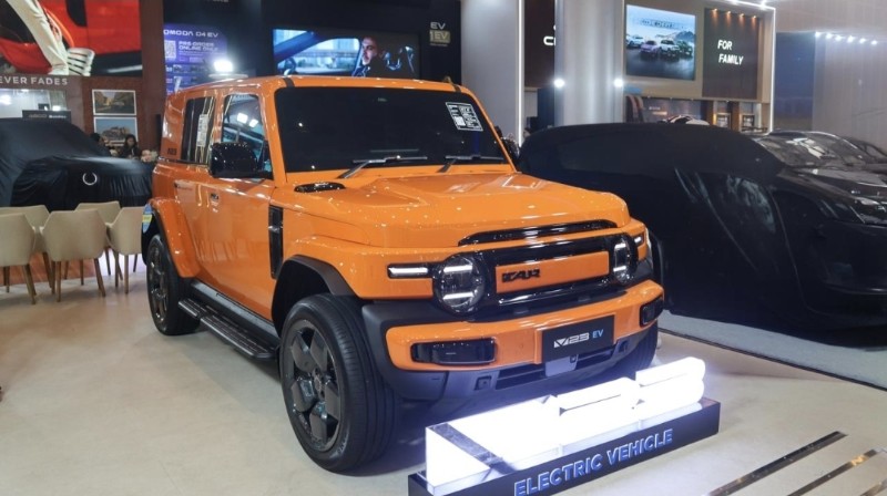 iCAR V23 dan V27 di GIIAS Surabaya: Jangkauan Panjang, Harga Mulai Rp399 Juta
