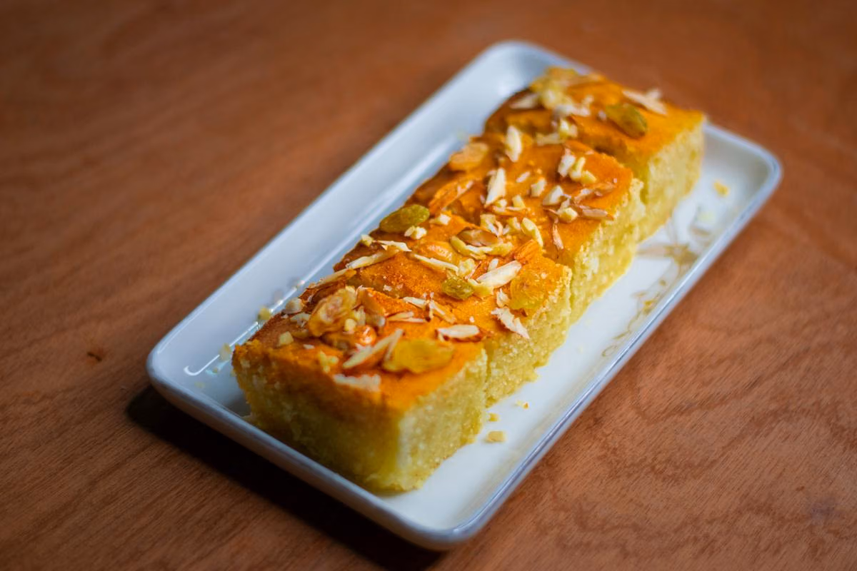 Resep Dessert Homemade Mudah: Bolu Tape & Basque Burnt Cheesecake
