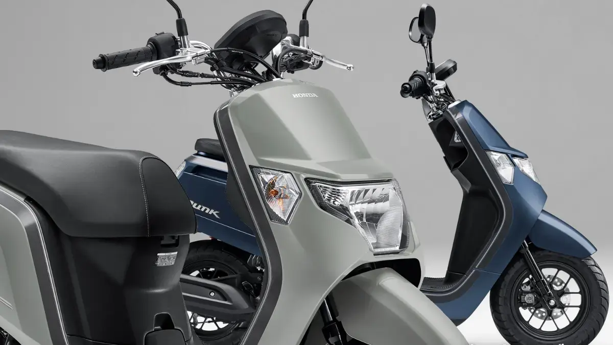 Honda Dunk 50cc vs 125cc: Skutik Paling Irit untuk Harian?