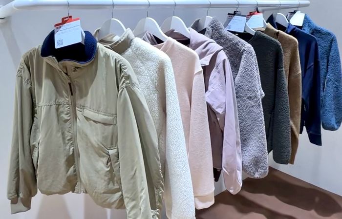Cara Selebriti Membangun Everyday Wear Nyaman ala Ririn Ekawati dan Ibnu Jamil
