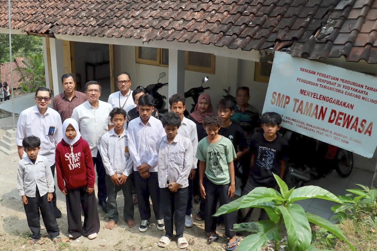 Dari Modal Usaha ke Biaya Sekolah: Peran Lembaga Keuangan Mikro