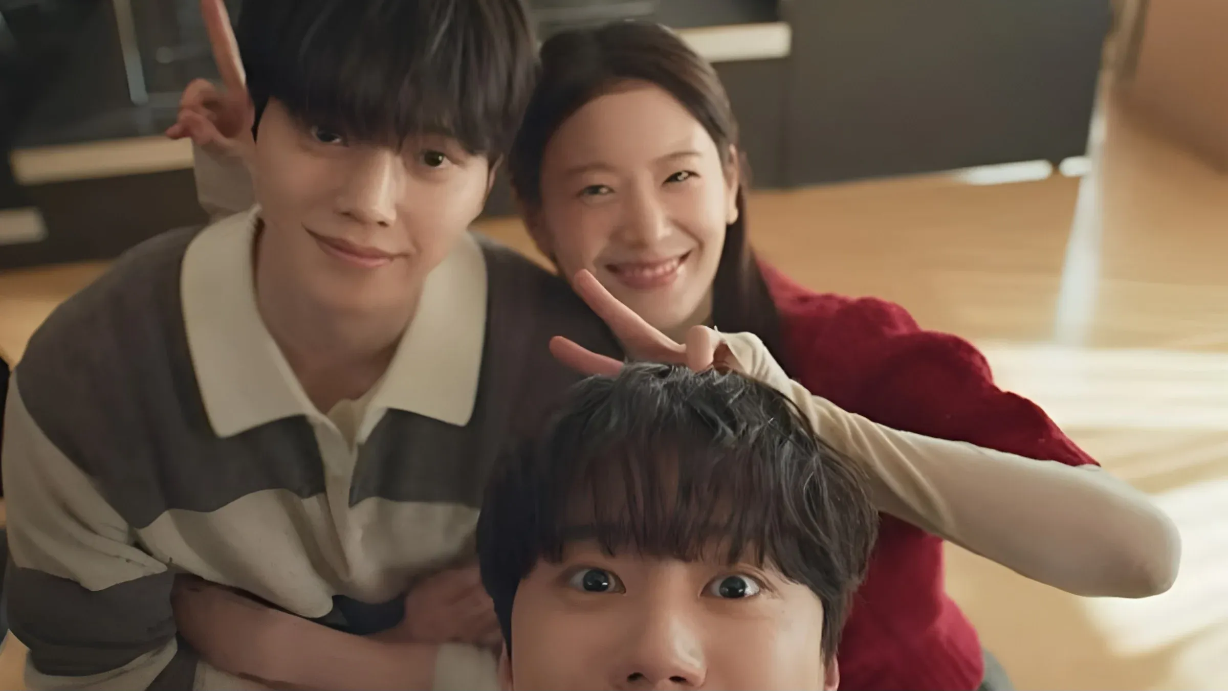 Song Kang Four Hands: Musik Piano, Persahabatan, dan Comeback Pasca Wamil