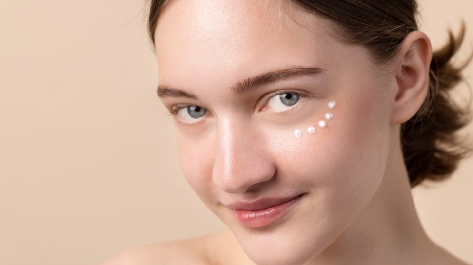 5 Kesalahan Pakai Sunscreen yang Bikin Kulit Makin Kusam