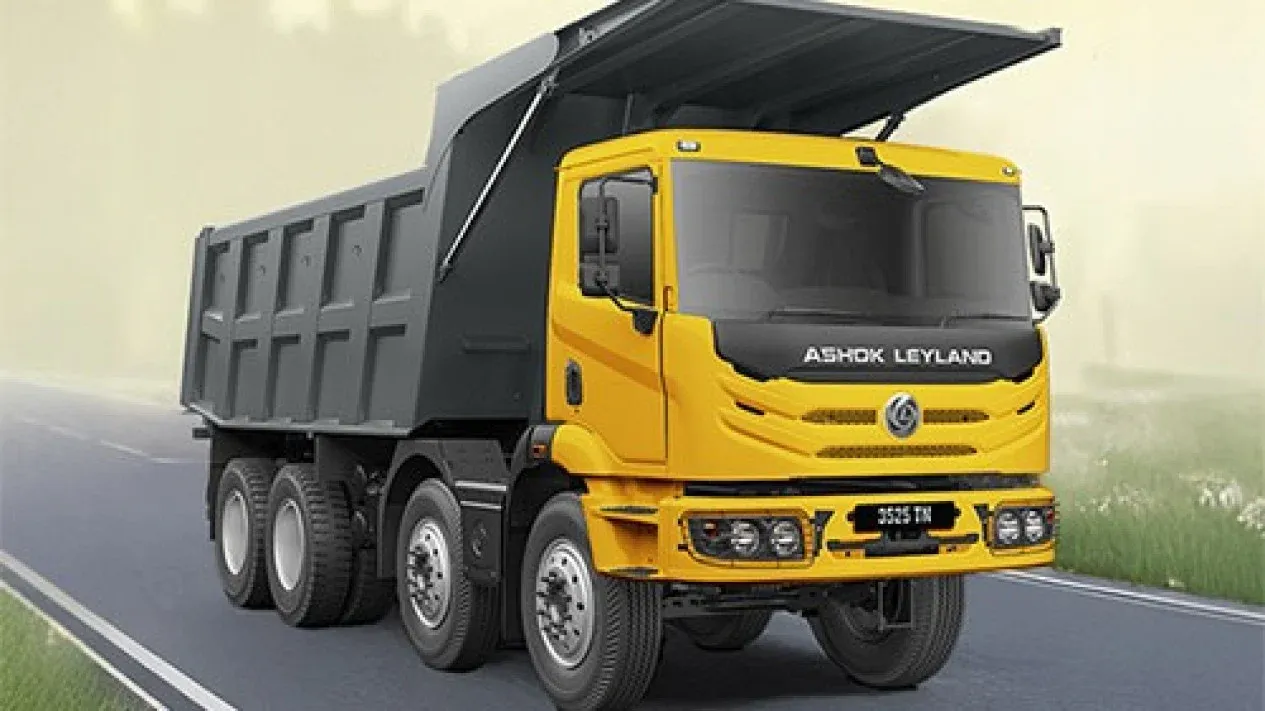 Tiga Raksasa Truk Mengincar Tahta Manufaktur dan Logistik