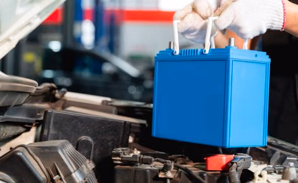 Mengapa Baterai 12V Mobil Listrik Cepat Tekor Saat Parkir Lama?