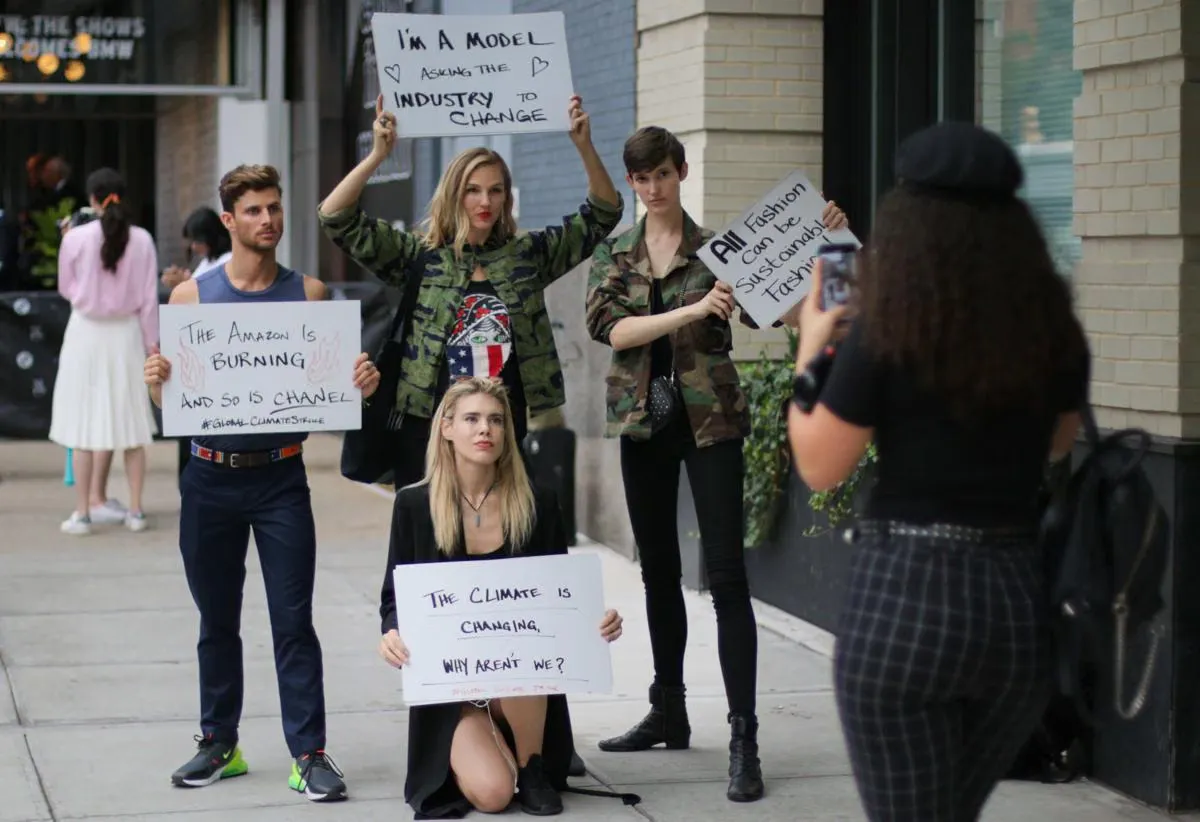Dari Punk hingga Gerakan Sosial: Fashion sebagai Senjata Perlawanan