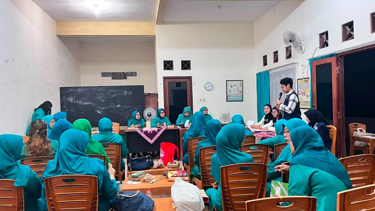 Skrining Kesehatan Mental Gratis: Kampus Turun ke Komunitas