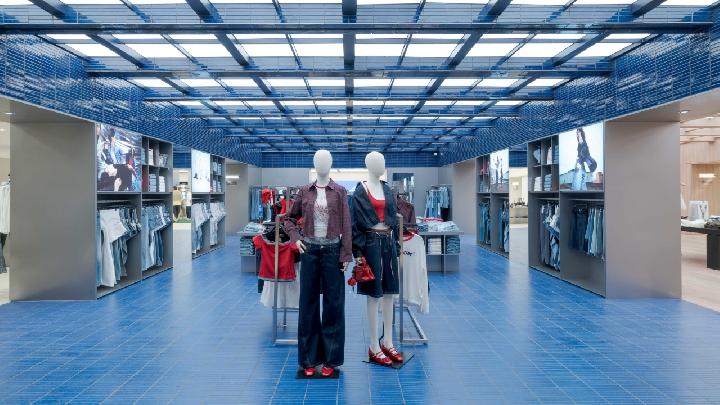 Urban Revivo Flagship Store di Jakarta: Fashion, Desain, dan Lifestyle dalam Satu Destinasi