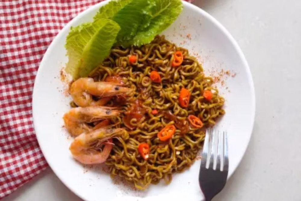 Mie Rebus Medan, Mie Jebew Garut, dan Mie Godog Jawa: Tiga Wajah Kenyamanan dalam Semangkuk Mie