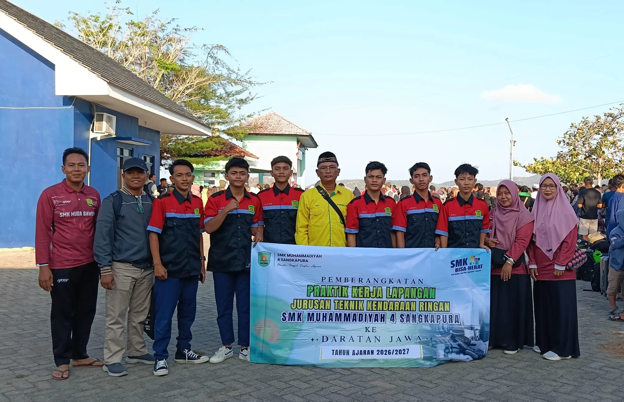 Dari Bangku Sekolah ke Dunia Kerja: Resep SMK Siap Kerja