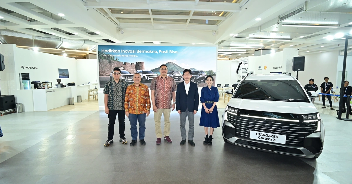Hyundai Turunkan Harga Stargazer Cartenz di GIIAS Surabaya