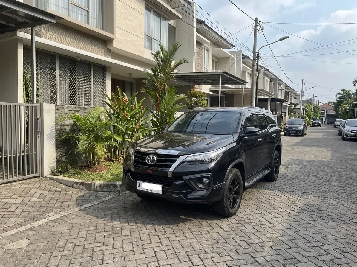 Panduan Harga Toyota Fortuner Bekas: Pilih VRZ Diesel atau GR Sport?