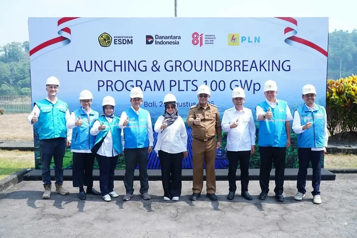 PLTS 100 GWp: Langkah Berani Menuju Listrik Hijau