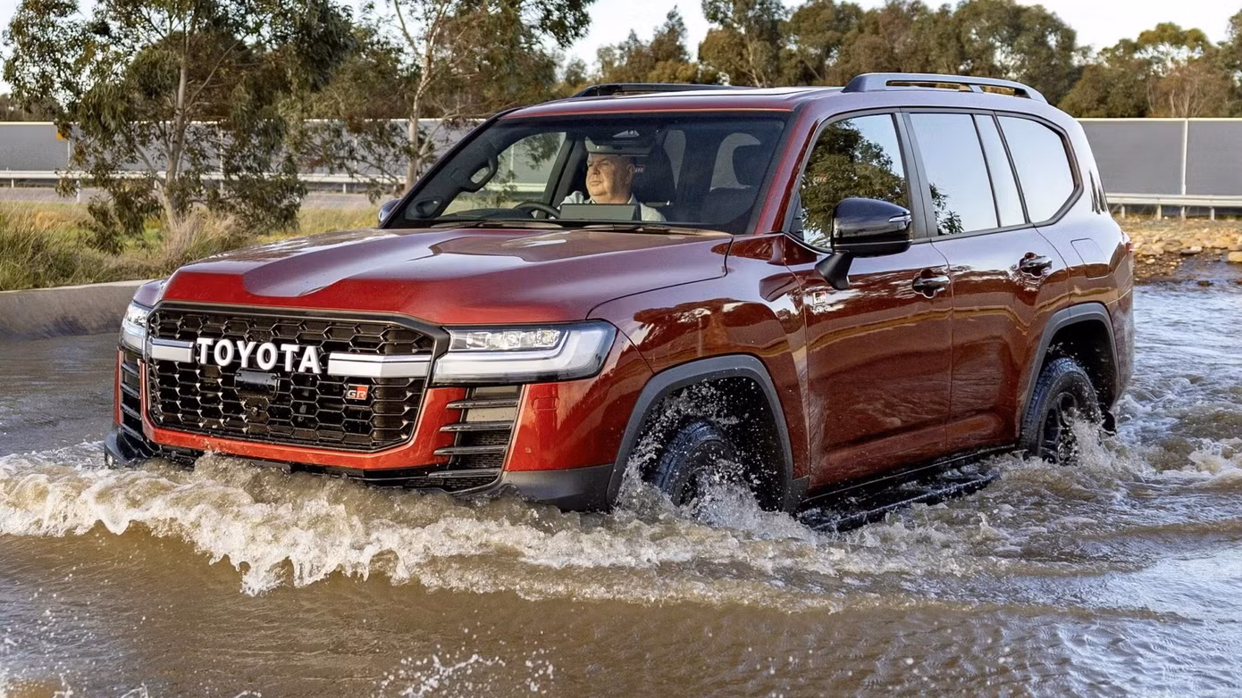Land Cruiser Tinggalkan V6 Bensin, Beralih ke Hybrid dan Diesel