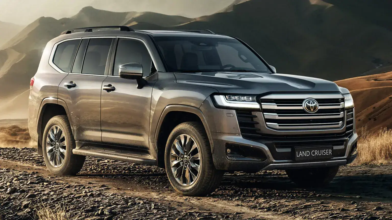 Land Cruiser 300 Hybrid: V6 Bensin Gugur, Performa Naik
