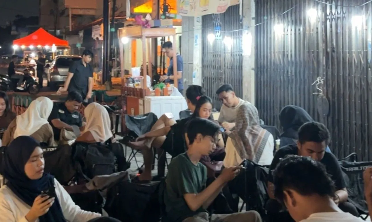 Dari Angkringan hingga Klinik Kopi: Jurus Bertahan Bisnis Kopi Tradisional
