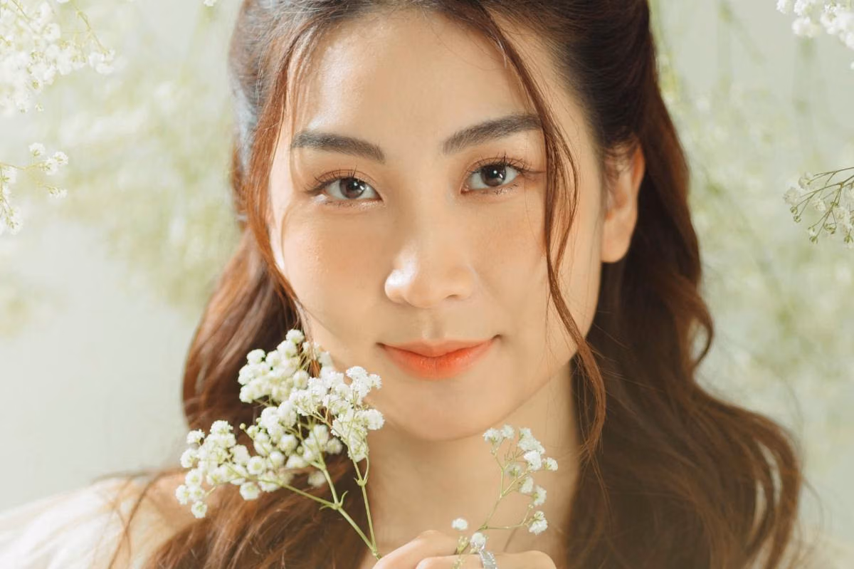 Bulu Mata Voluminous Tanpa Extension: Rahasia Curler dan Mascara