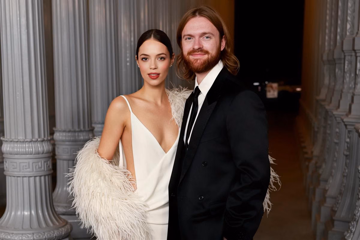 Finneas Menikah dengan Claudia, Billie Eilish Jadi Officiant