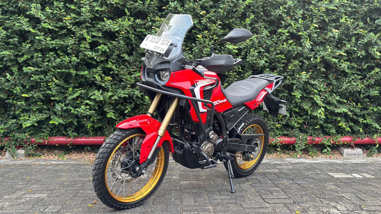 QJMotor Tourino 250 DX: Motor Rally 250cc Terjangkau dengan Getaran Mesin Tinggi