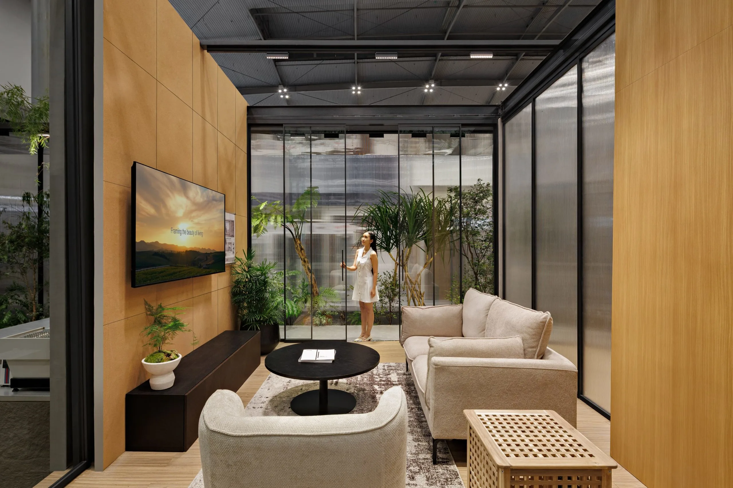 Inovasi Pintu dan Jendela di Pavilion TOSTEM: Fleksibilitas Baru untuk Ruang Hunian Modern