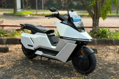 Omoway Omo-X: Motor Listrik Self-Balancing Premium