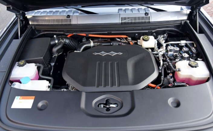 Panduan Lengkap Memilih SUV PHEV: Efisiensi, Performa, dan Kenyamanan