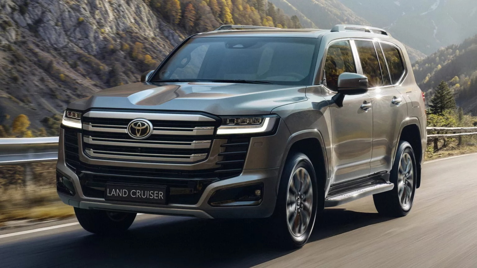 Land Cruiser 300 Berubah Total: V6 Bensin Diganti Mesin Hybrid 457 Hp