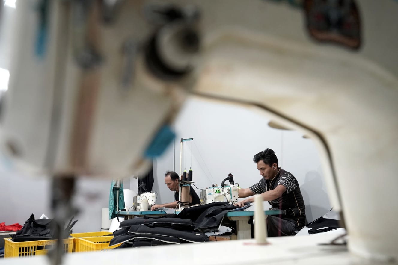 Pengrajin Batik Tradisional Masuk Era Digital: Dari Kampung ke Pasar Global