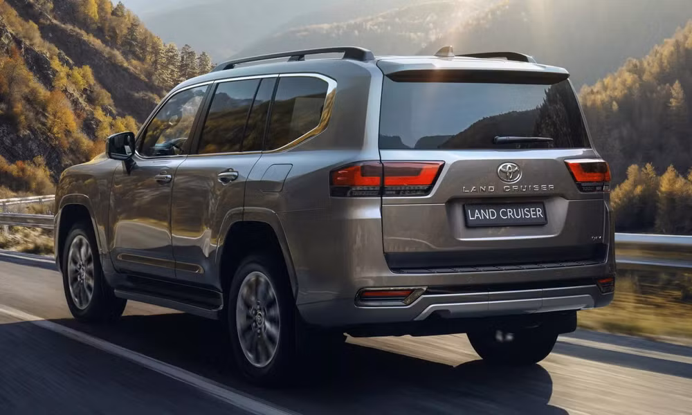 Toyota Land Cruiser 300: V6 Hilang, Hybrid dan Diesel Masuk