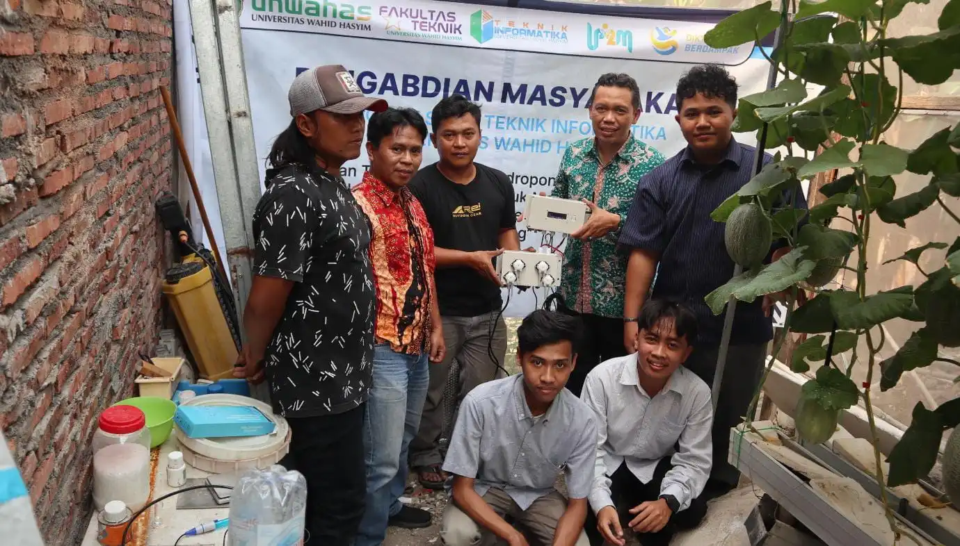 Universitas Terapkan Smart Farming IoT untuk Aquaponik dan Hidroponik