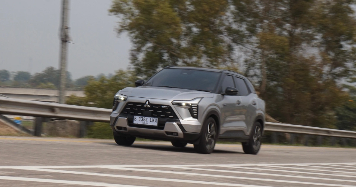 Honda HR-V e:HEV vs Mitsubishi Xforce HEV: Mana SUV Hybrid Irit dan Kencang?