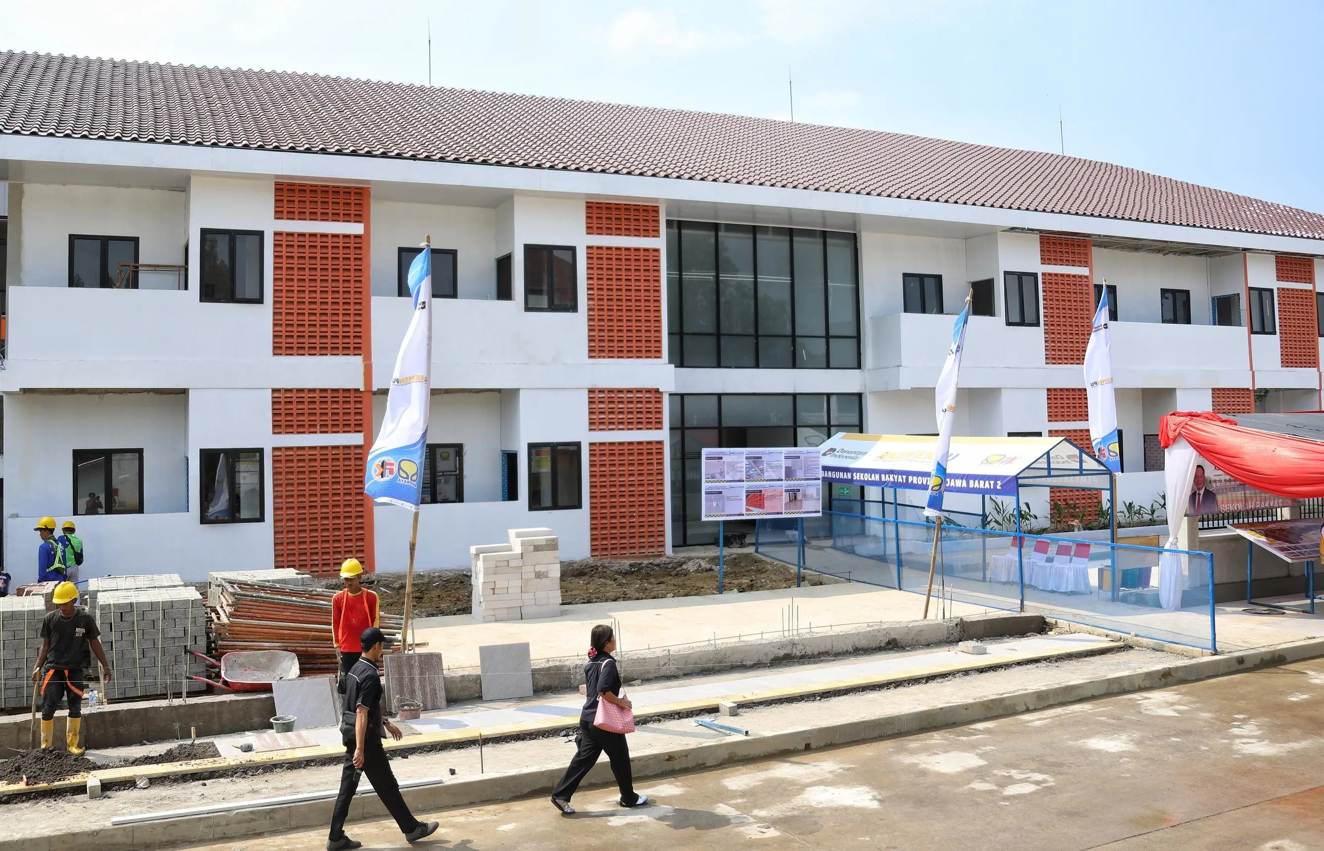 Sekolah Rakyat Berasrama Dibuka: 417 Siswa Angkatan Pertama Masuk Asrama