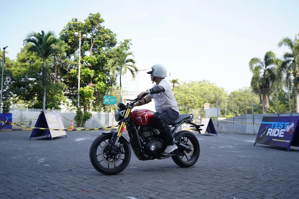 72 Mobil dan 14 Motor Siap Dijajal di GIIAS Surabaya: Panduan Test Drive Lengkap