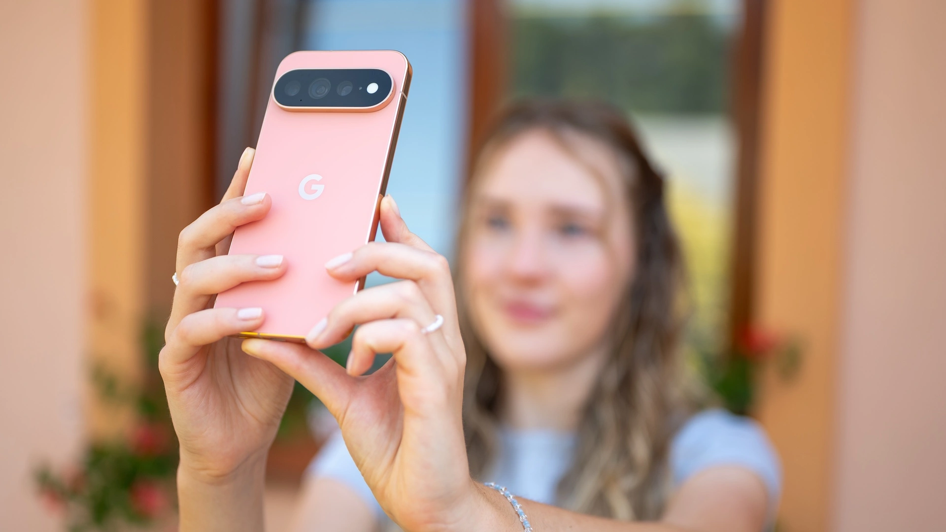 Pixel 11 vs iPhone 15 Pro Max: Mana Flagship Paling Worth It?