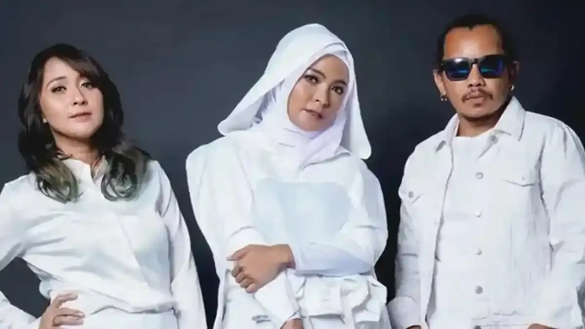 Koleksi Lengkap Chord dan Lirik Lagu Rock Lokal untuk Gitaris Pemula