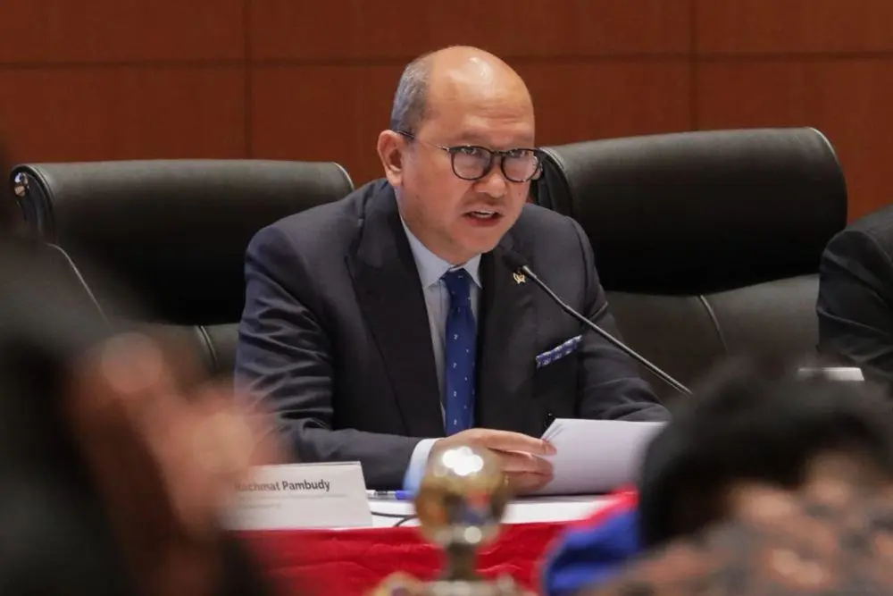 Investasi Danantara Rp1.200 Triliun: Jalan Terjal Menuju Pertumbuhan Ekonomi 6 Persen