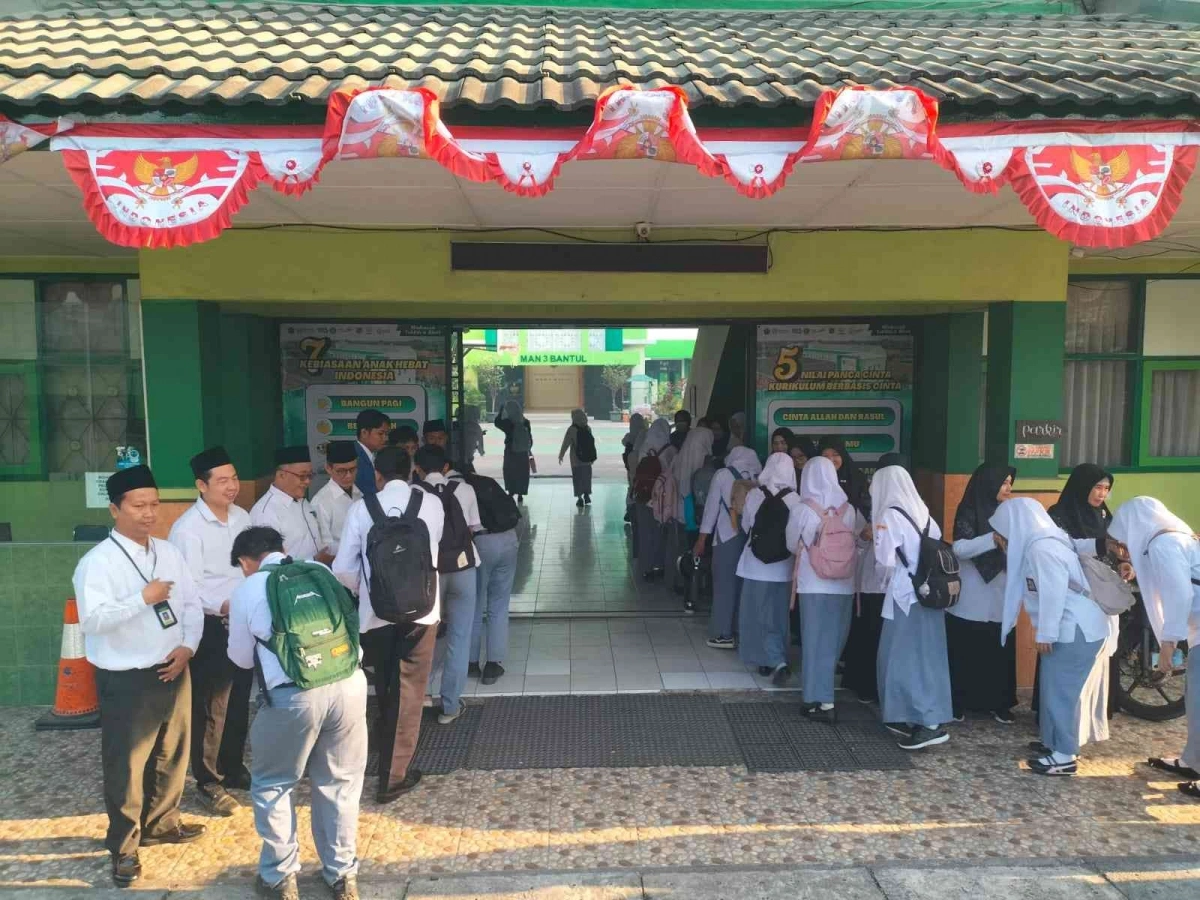 Program Orientasi Siswa Baru di Madrasah: Karakter dan Talenta dari Hari Pertama