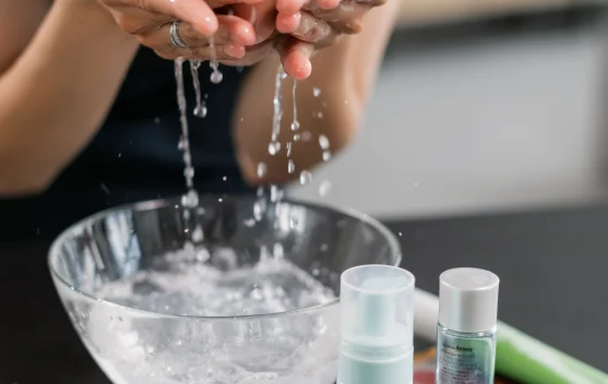 Membersihkan Wajah Tanpa Merusak Skin Barrier