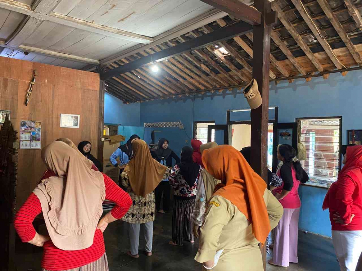 Program Senam Komunitas untuk Lansia: Menjaga Sendi, Keseimbangan, dan Kebersamaan