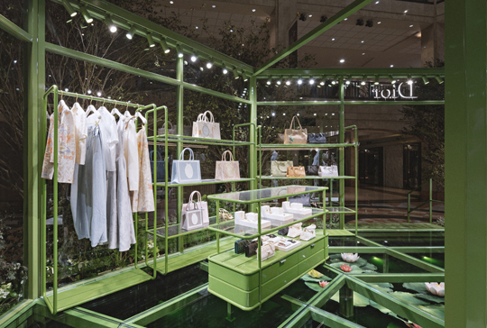 Taman Tuileries di Jantung Kota: Dior dan Teater Fashion Imersif