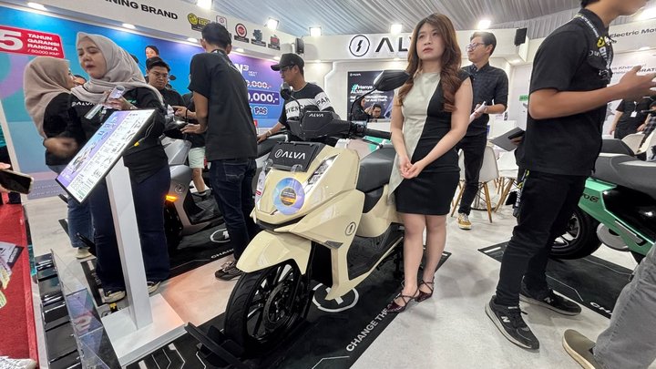 Insentif Motor Listrik Tertunda: Apa yang Ditunggu Kementerian Keuangan?
