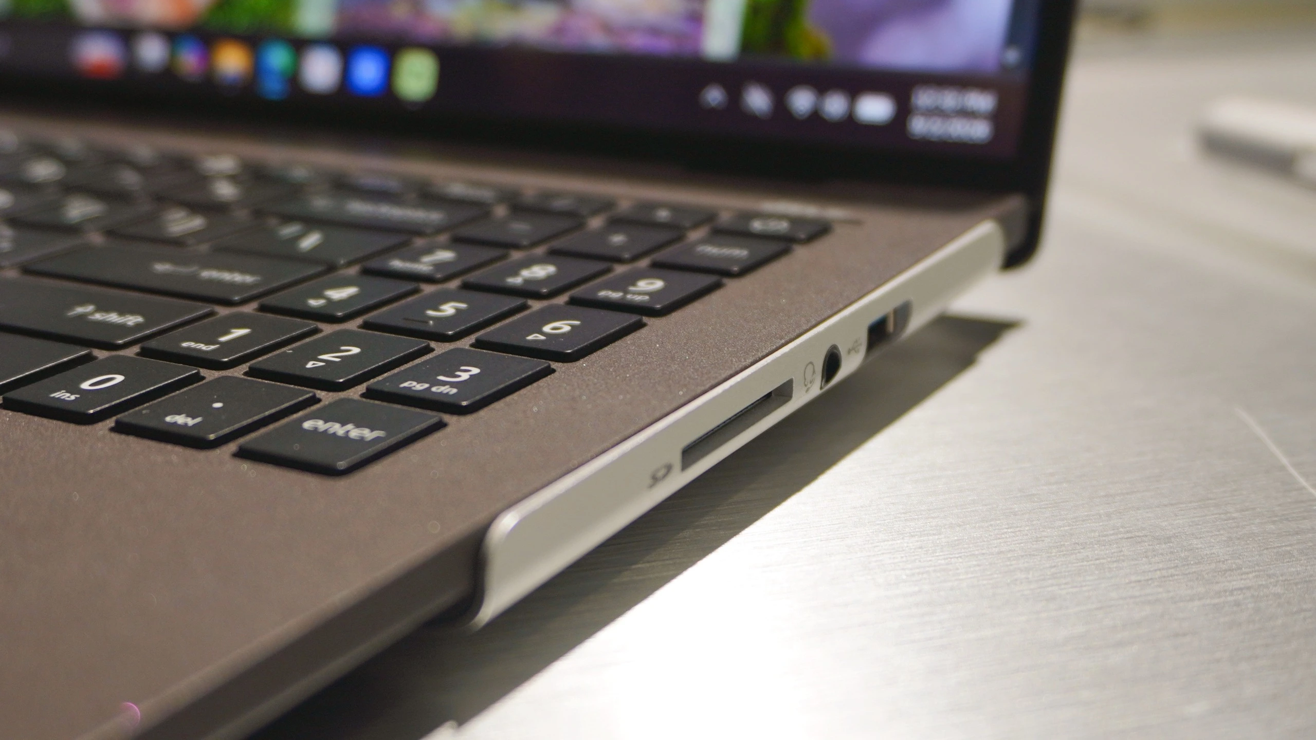 Acer Vero 16: Laptop Modular OLED yang Serius Ramah Lingkungan
