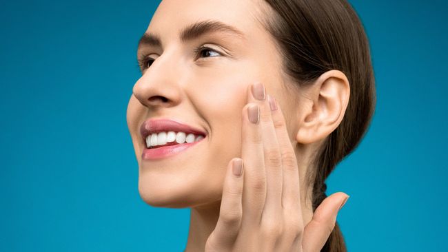 Strategi Lengkap Memperkuat Skin Barrier dari Polusi
