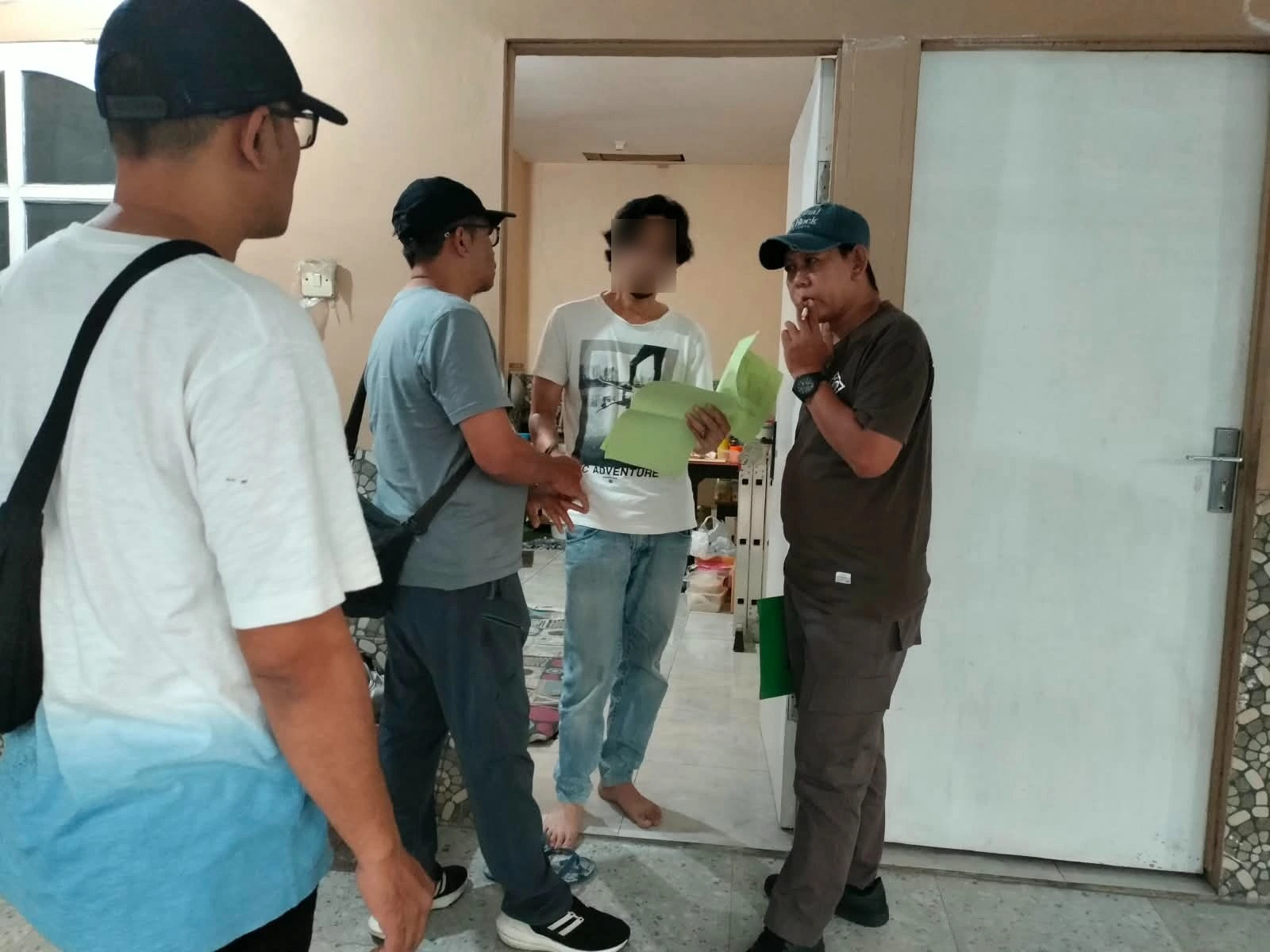Dari Bandara hingga Kapal: Pola Penangkapan Buronan Korupsi Proyek Infrastruktur