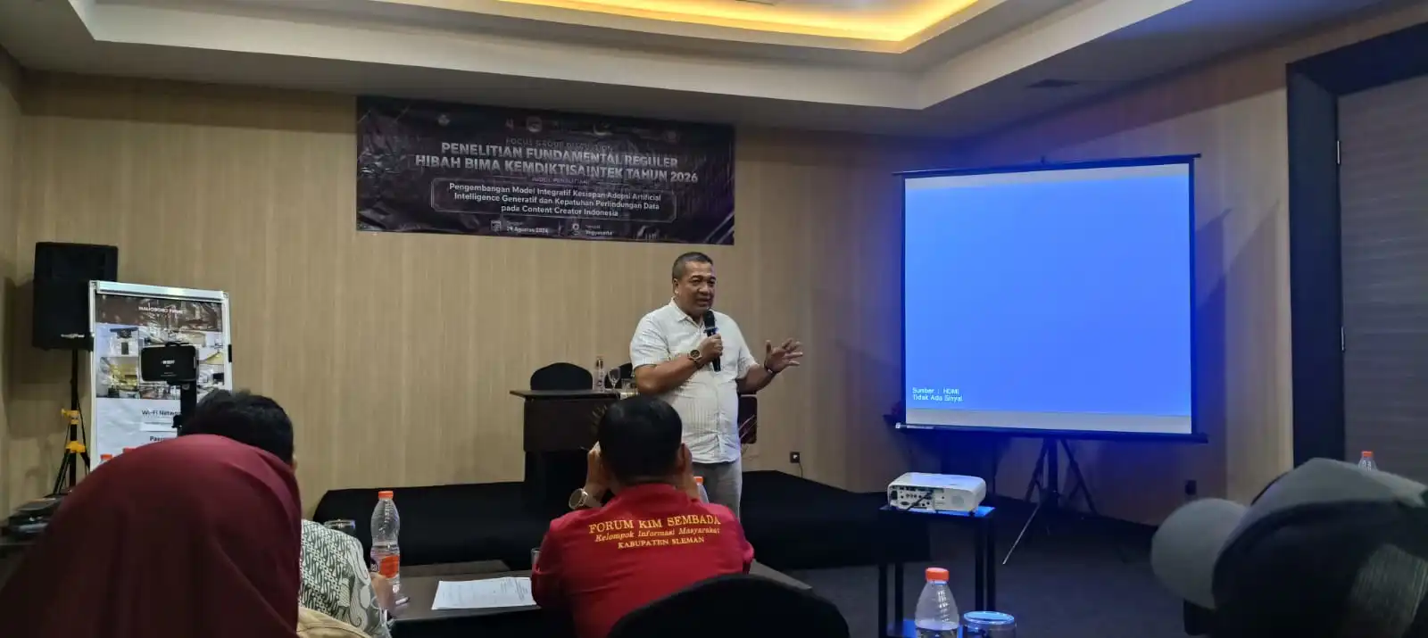 Dari Responsible AI hingga Generative AI: Panduan Literasi untuk Pelajar dan Pendidik