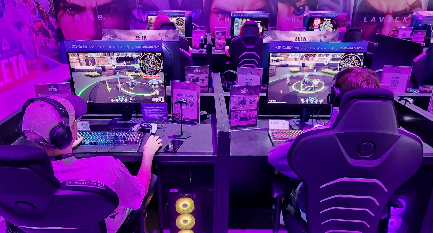Monitor Gaming OLED Ekstrem: QD-OLED 560 Hz vs OLED 4K