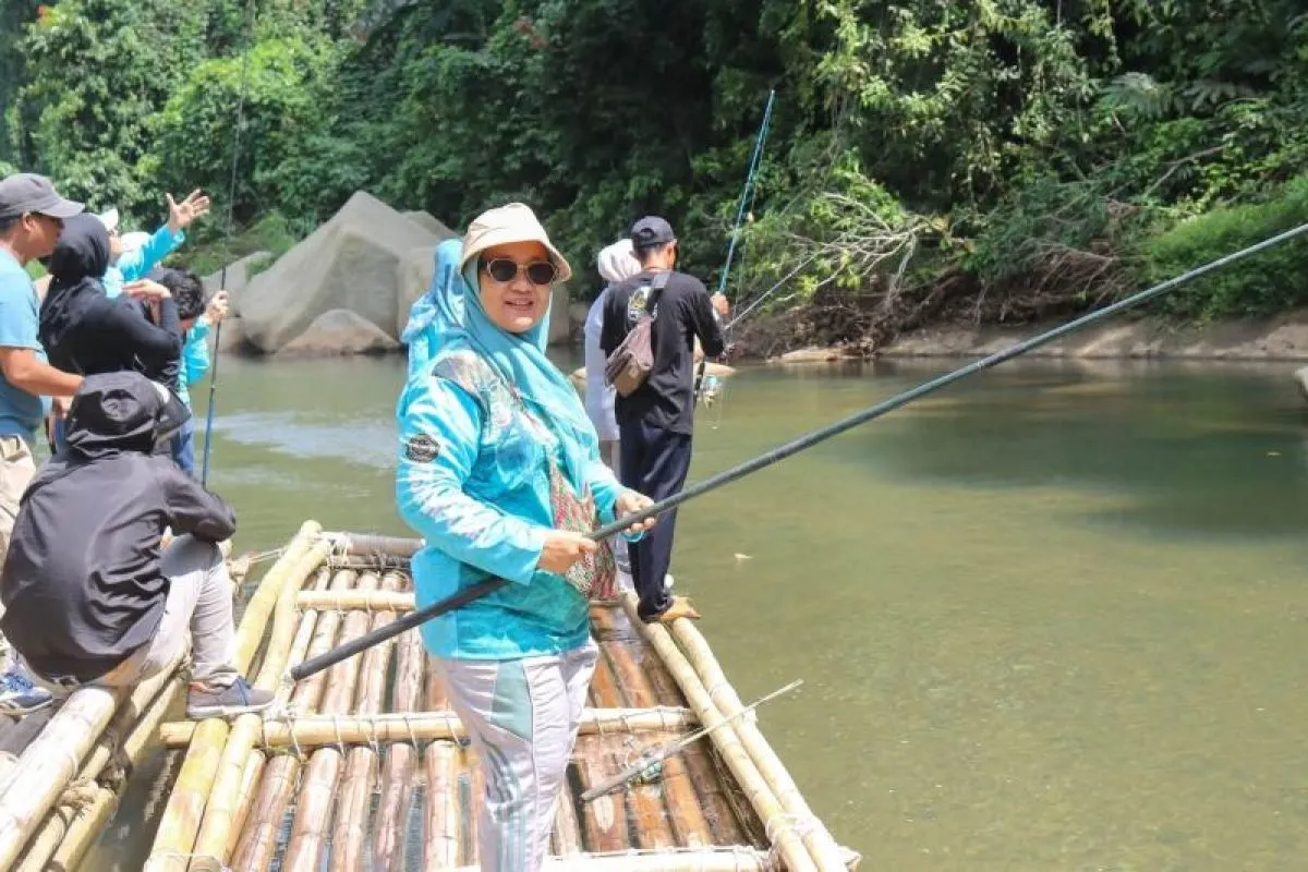 Berjalan di Hutan: Jalan Pintas Alami untuk Otak Tenang