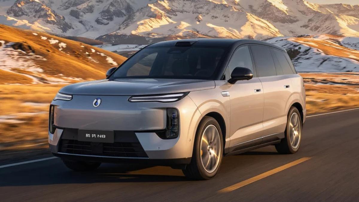 Denza N8: SUV Listrik Premium Jarak Tempuh 1.003 Km