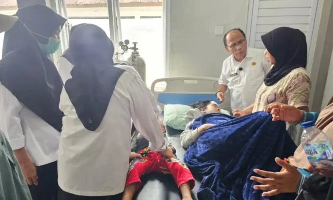 Panduan Orang Tua Mengenali Keracunan Makanan di Sekolah